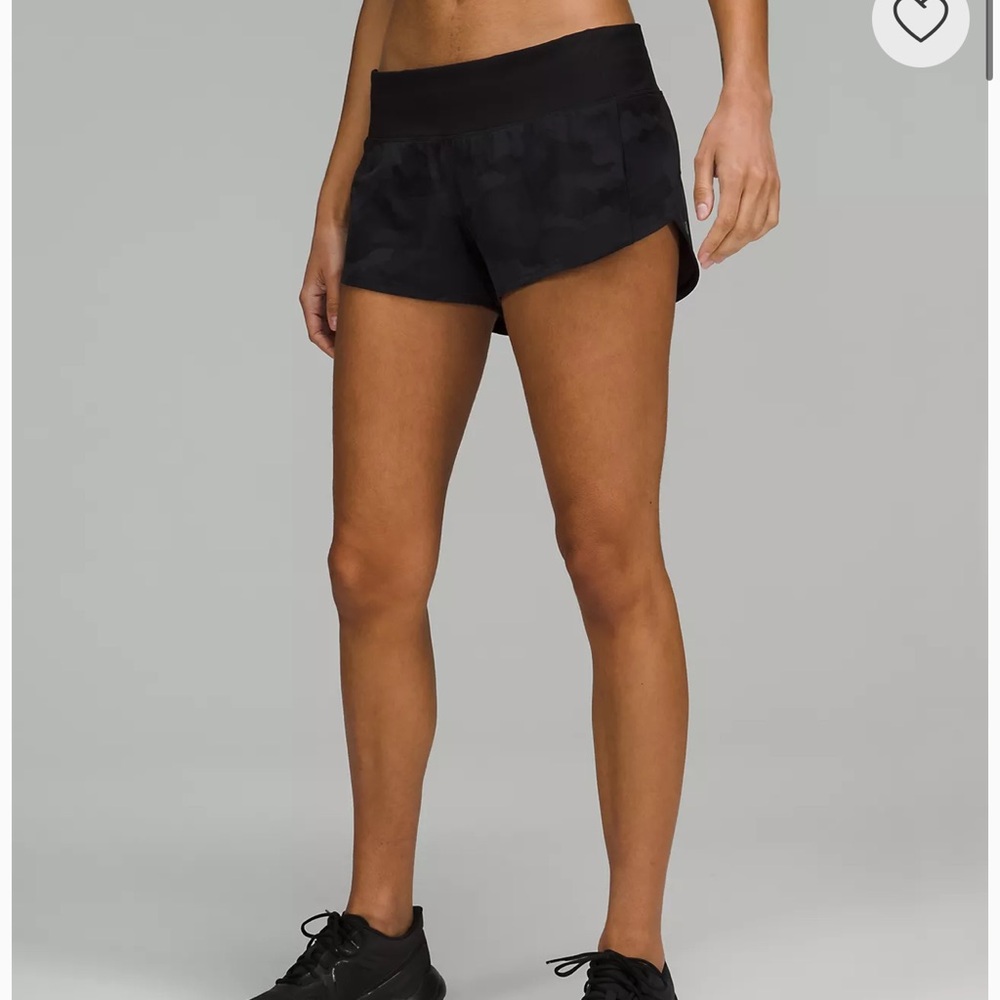 Lulu lemon Black camo shorts size 4